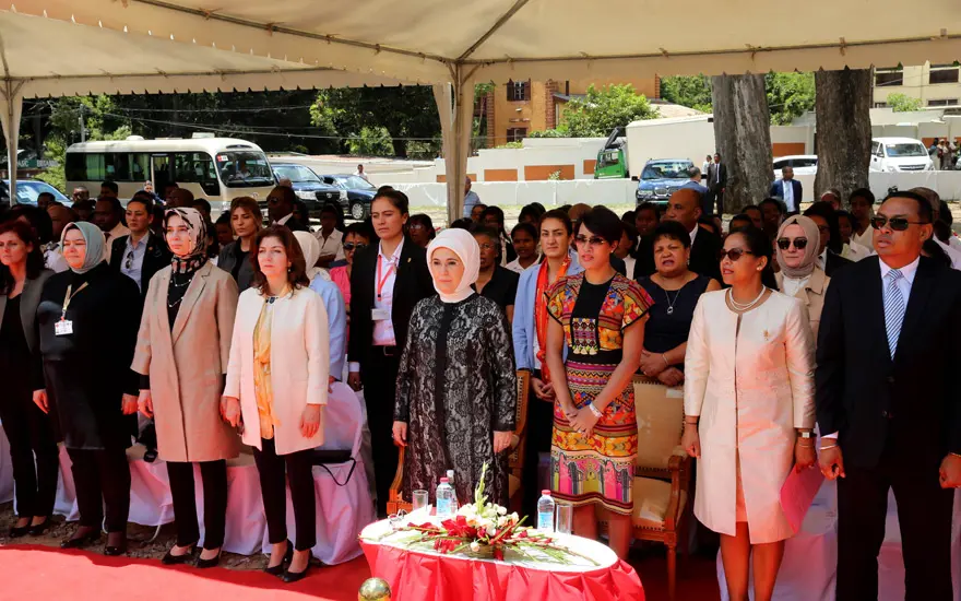 Emine Erdoğan, Madagaskar'da Kadın Eğitim Merkezi'nin Açılışını Yaptı
