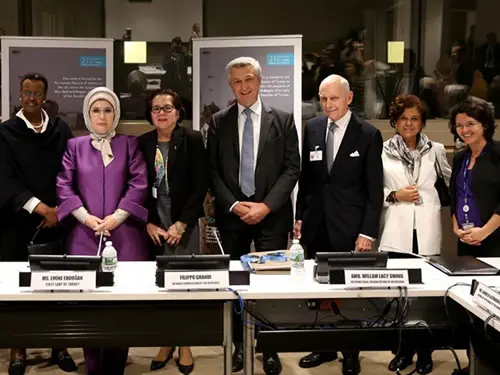 Emine Erdoğan, “Mültecilerle Dayanışma: Akdeniz, Afrika ve Myanmar’a Yönelik İnsani Yaklaşımlar” Konulu Toplantıya Katıldı