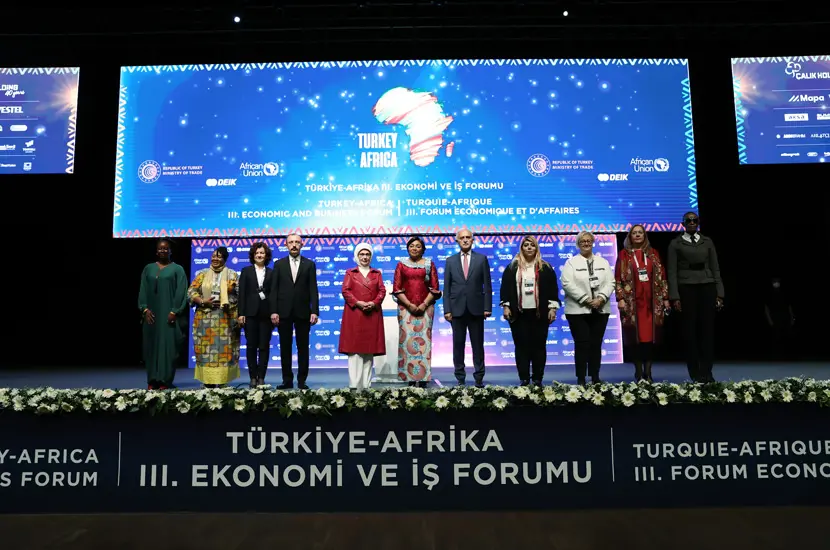 Emine Erdoğan "Türkiye-Afrika Kadın Liderlik Diyaloğu Paneli"ne katıldı