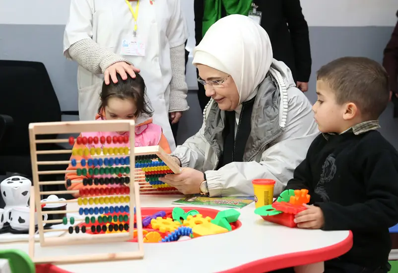 Emine Erdoğan, Cezayir’de Forem Derneği Anaokulu açılış törenine katıldı