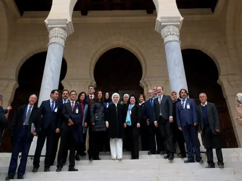Emine Erdoğan, Cezayir’de tarihî Keçiova Camii’ni ziyaret etti