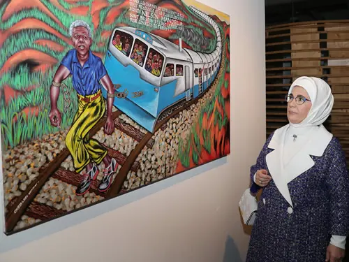 Emine Erdoğan, Cenevre'de Uluslararası Kızılhaç-Kızılay Müzesi'ni ziyaret etti