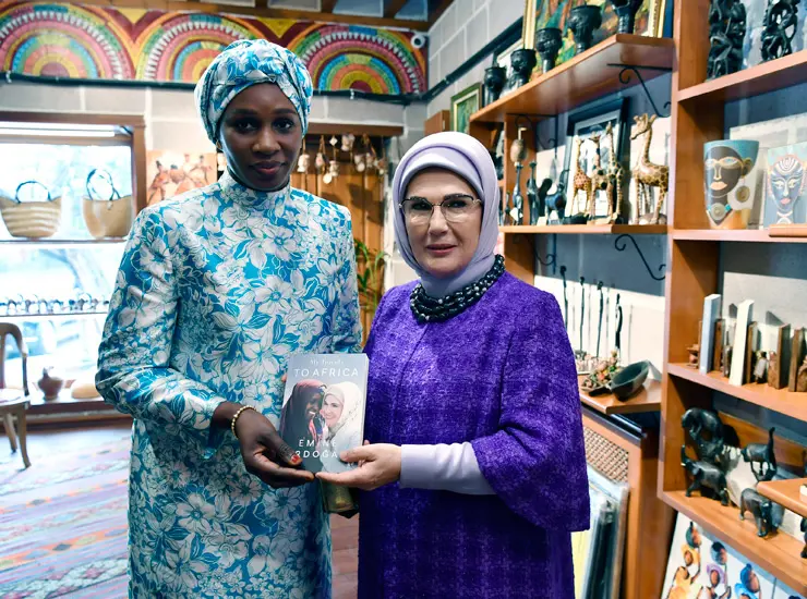 Emine Erdoğan, Senegal Cumhurbaşkanının eşi Marie Khone Faye ile bir araya geldi