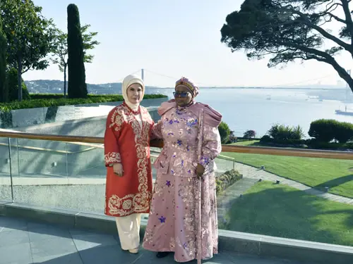 Emine Erdoğan, Esvatini Ana Kraliçesi Ntfombi Tfwala ile görüştü